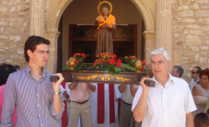 Els veïns de Creixell porten la imatge de Sant Jaume