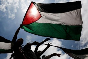 La bandera palestina onejarà, aquest dimecres, a partir de les 11h al balcó de l'Ajuntament.